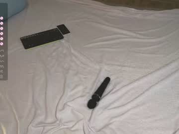 girl
        cute_shine_babe cam image #3519720