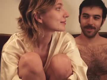 couple
        celinedion69 cam image #1042250