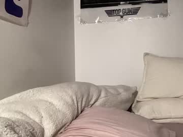 girl
        analuvvs cam image #6384998