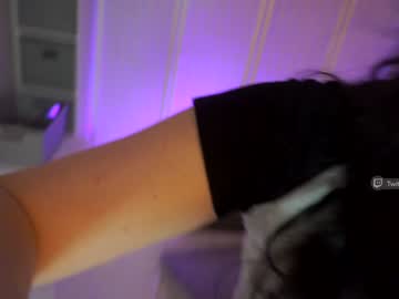 girl
        finleyfae cam image #4060126