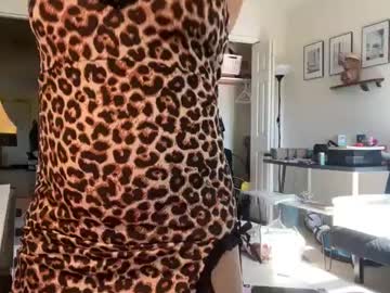 girl
        amysmilez cam image #6223137