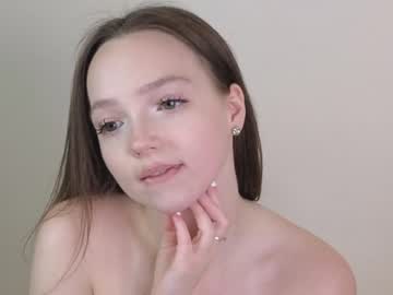girl
        elianareynolds cam image #3241044