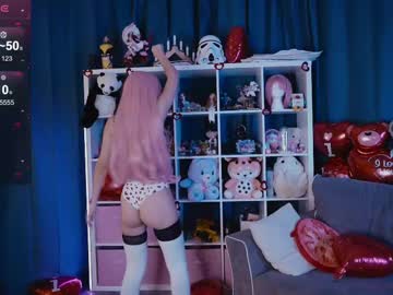 girl
        madnessalise cam image #6138296