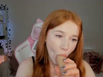 girl
        madeline_jackson cam image #3109695