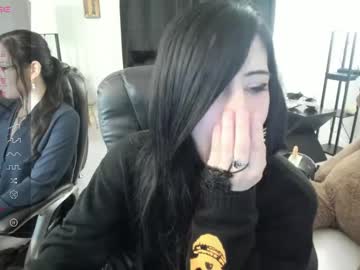 girl
        emoxbunny cam image #2841531
