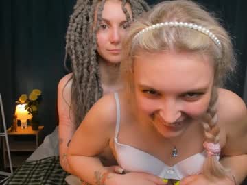 couple
        _medal_of_horny_ cam image #4369501