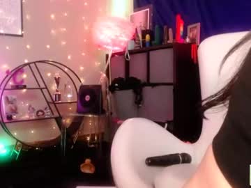 girl
        milf_lacey cam image #4553126