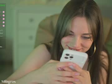 girl
        mia_milagros cam image #1436445
