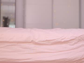 girl
        fazeyj cam image #5991331