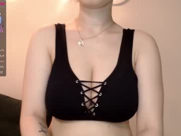 girl
        annamooree cam image #1461237
