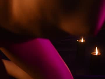 girl
        lizmreow cam image #5127646