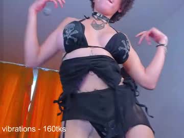 girl
        blue_shine_ cam image #6596673
