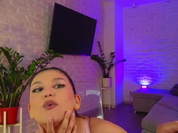 girl
        i_n_d_i_c_a cam image #4814185