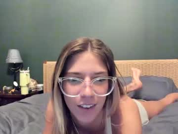 girl
        oliviahansleyy cam image #4178256