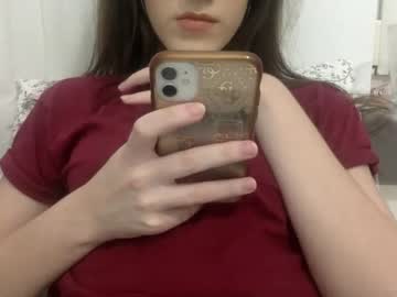 girl
        xprsv cam image #1196598