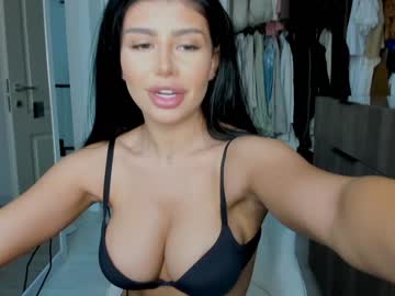 girl
        moniqueeass cam image #2085441