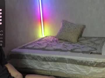 couple
        wvxxxvw cam image #2904607