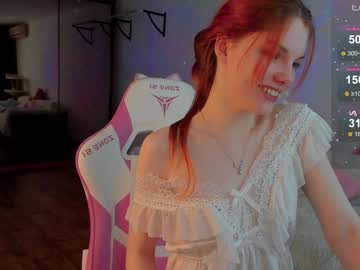 girl
        katy_ethereal cam image #4265955