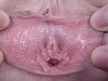 girl
        courtney_luv cam image #771467