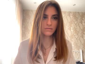 girl
        odelinabain cam image #6697504