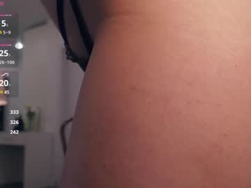 girl
        adelbelch cam image #5711935