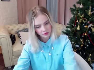 girl
        avrora_bell cam image #551221