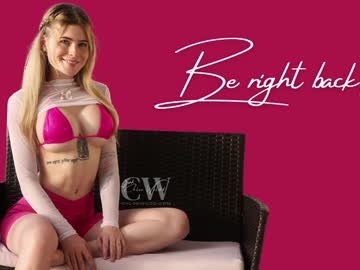 girl
        chloewildd cam image #6879295