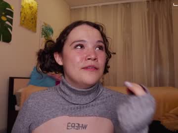 girl
        chery_lady22 cam image #1768238