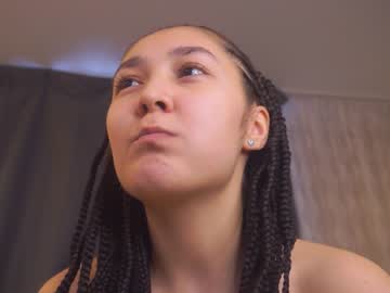 girl
        jeanfrancoa cam image #3656621