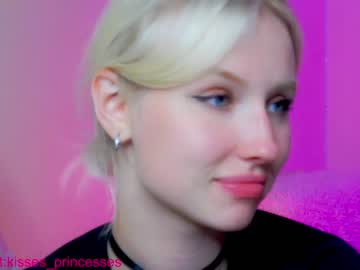 girl
        angelic_lovers_ cam image #3983980