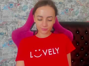 girl
        angelina_new cam image #761736