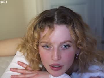 girl
        ellaa91 cam image #3657195