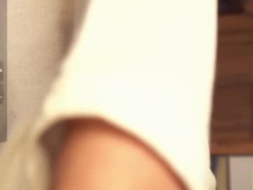 girl
        mia_heyy cam image #4501698