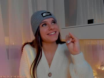 girl
        lorettadunnell cam image #5909396