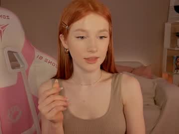 girl
        leahsthetics cam image #4021524