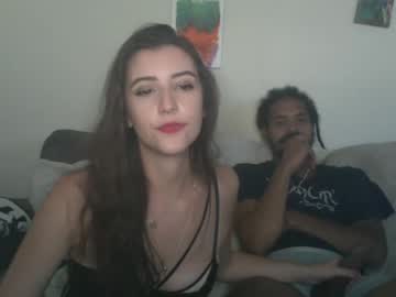couple
        a_mariejuana69 cam image #2079743