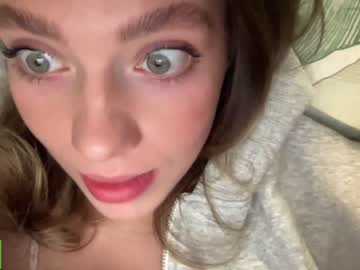 girl
        angel_from_sky cam image #3979944