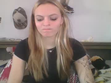 girl
        kountrybunny cam image #2654670