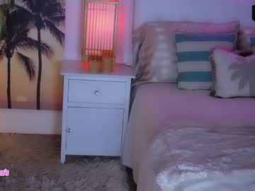 girl
        amyvalentine cam image #2714845