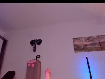 girl
        itsbellax cam image #6416126