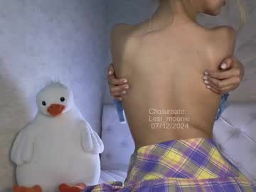girl
        lesi_moonie cam image #4579204