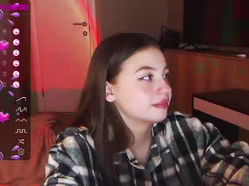 girl
        agata_krowly cam image #478723
