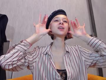 girl
        _matilda__ cam image #2943048