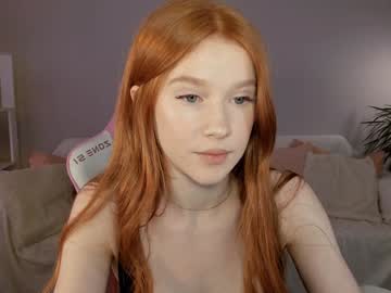 girl
        leahsthetics cam image #5229325