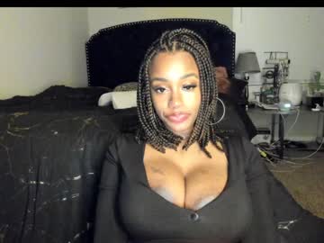 girl
        napudi1 cam image #2937475