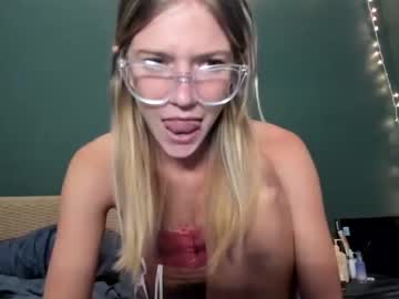 girl
        oliviahansleyy cam image #4185879
