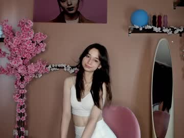 girl Nude Cam Girls Playing Games with emmi_sunshine