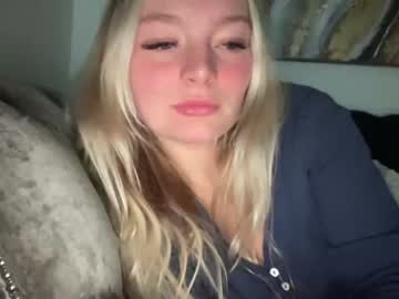 girl
        kinkychantelle98 cam image #3194056