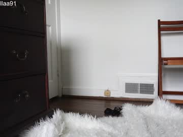 girl
        ellaa91 cam image #4026027