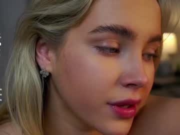 girl
        lipswithsmileonthem cam image #6041262